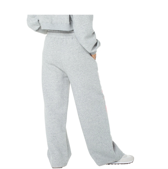 Celebrity Pink Juniors Set w/Sweater and Wide Leg Pants. - Picture 8 of 14